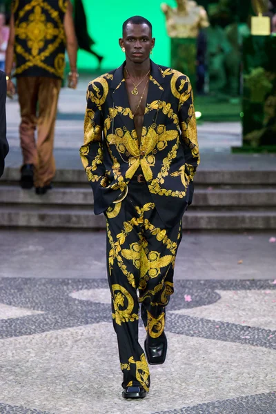 Look 41